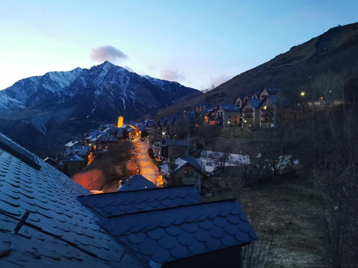 Duplex Con Terraza Y Vistas Panoramicas En Tauell Apartment Luaran gambar
