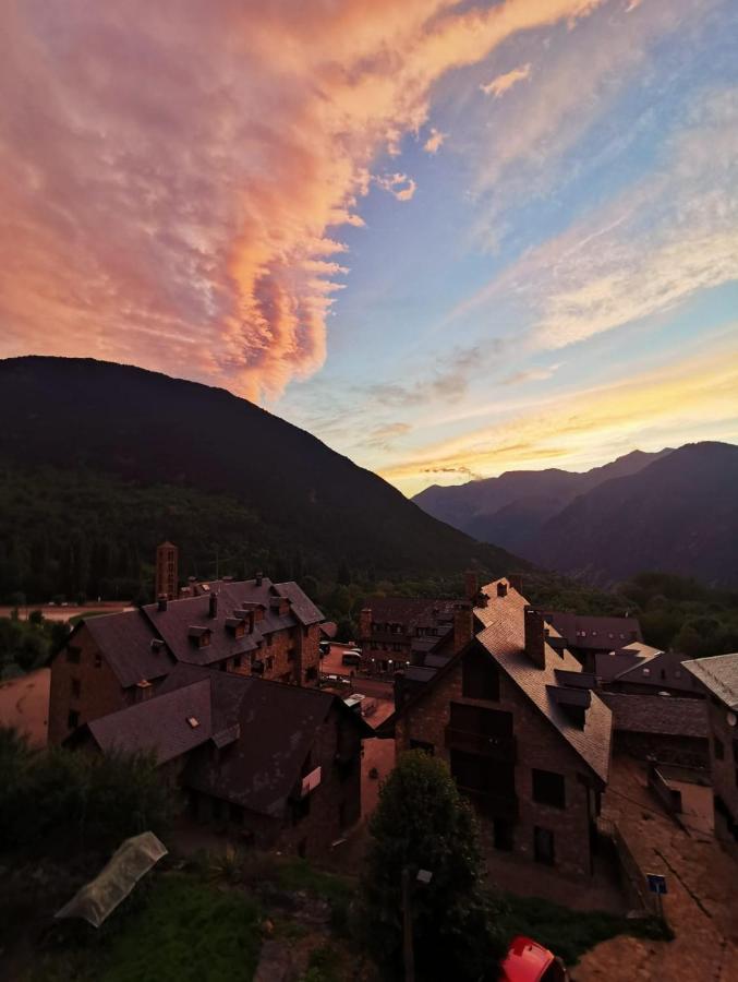 Duplex Con Terraza Y Vistas Panoramicas En Tauell Apartment Luaran gambar