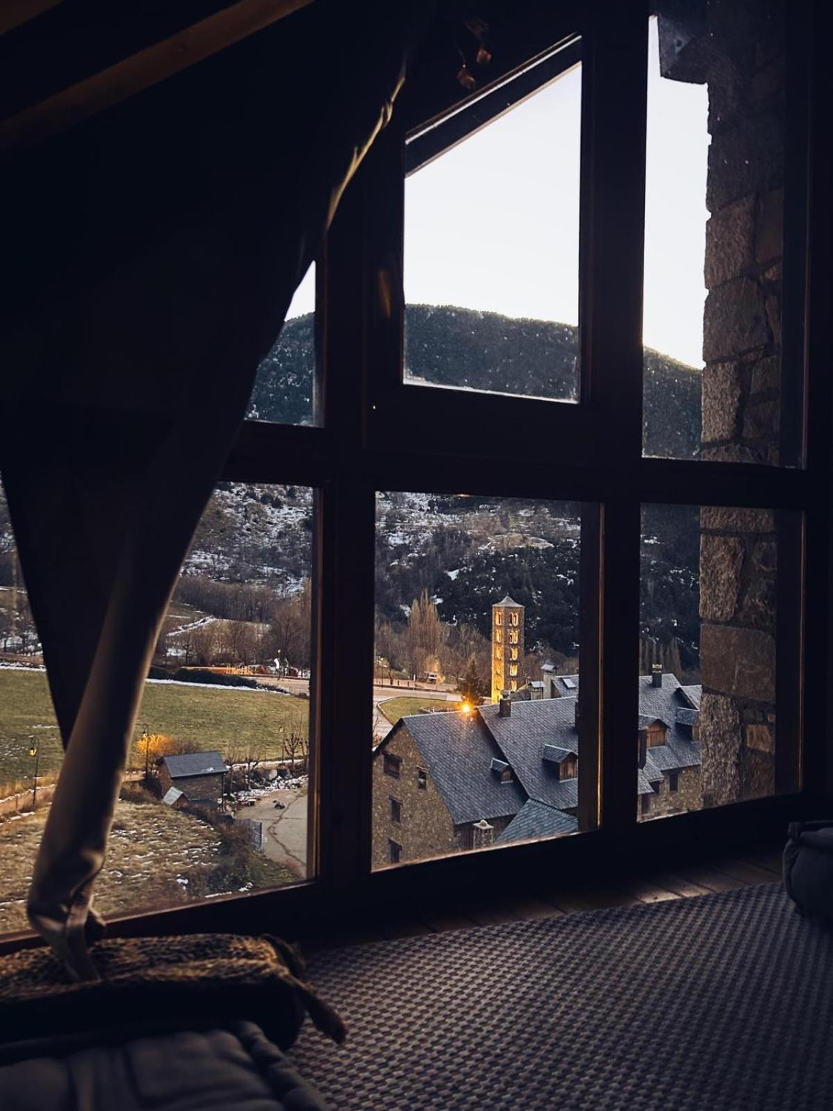 Duplex Con Terraza Y Vistas Panoramicas En Tauell Apartment Luaran gambar