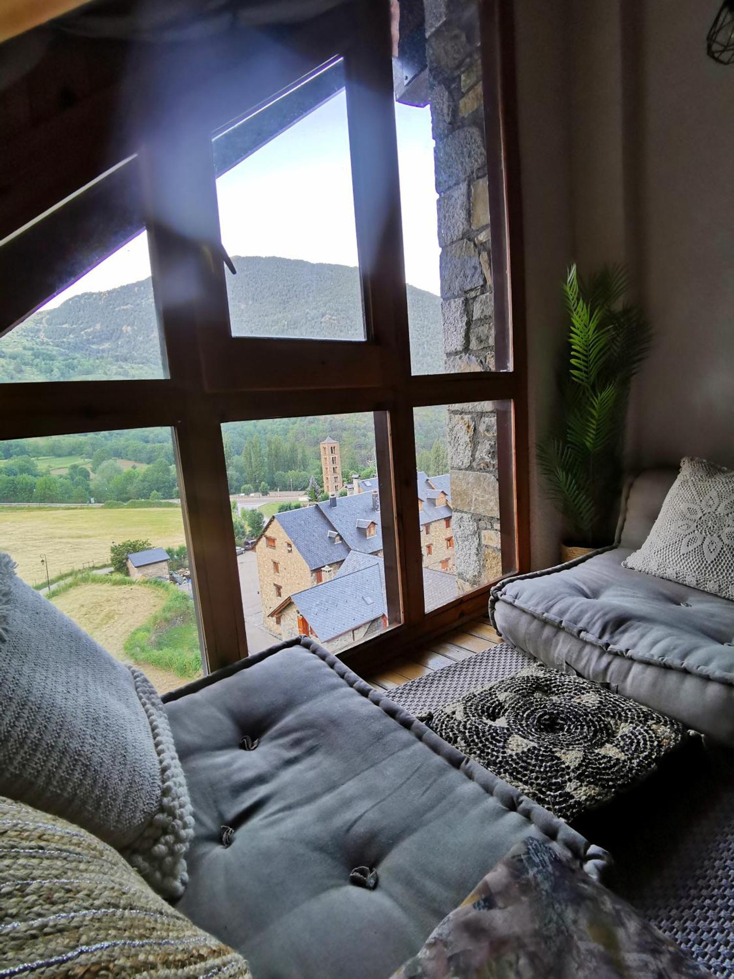 Duplex Con Terraza Y Vistas Panoramicas En Tauell Apartment Luaran gambar